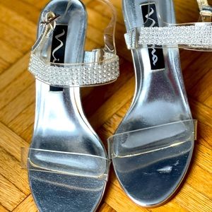 Preowned-Nina Silver Sandals size 8.5